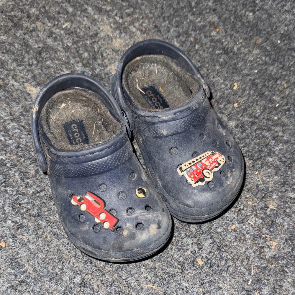 CROCS Kids Navy Fuzzy with Fire Truck charm